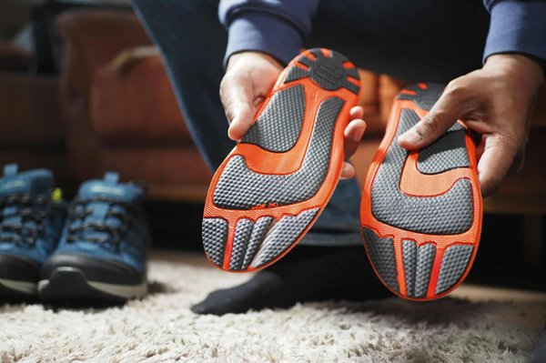 Guide d'achat : comment choisir la chaussure orthopédique homme idéale ?