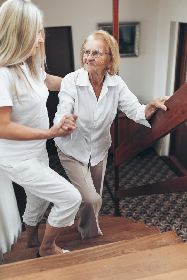 Le rôle essentiel des agents CAP dans l'accompagnement des personnes âgées