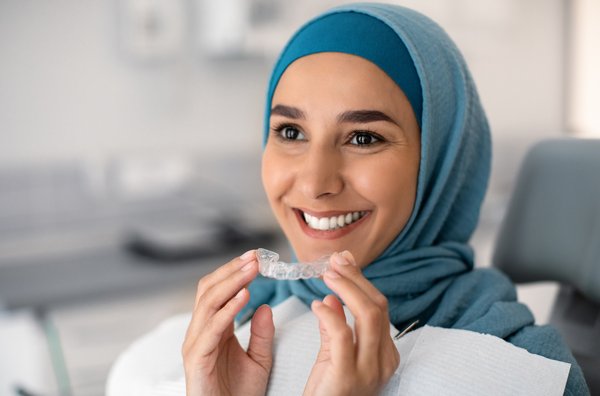 Invisalign Lille : un traitement discret pour un sourire rayonnant